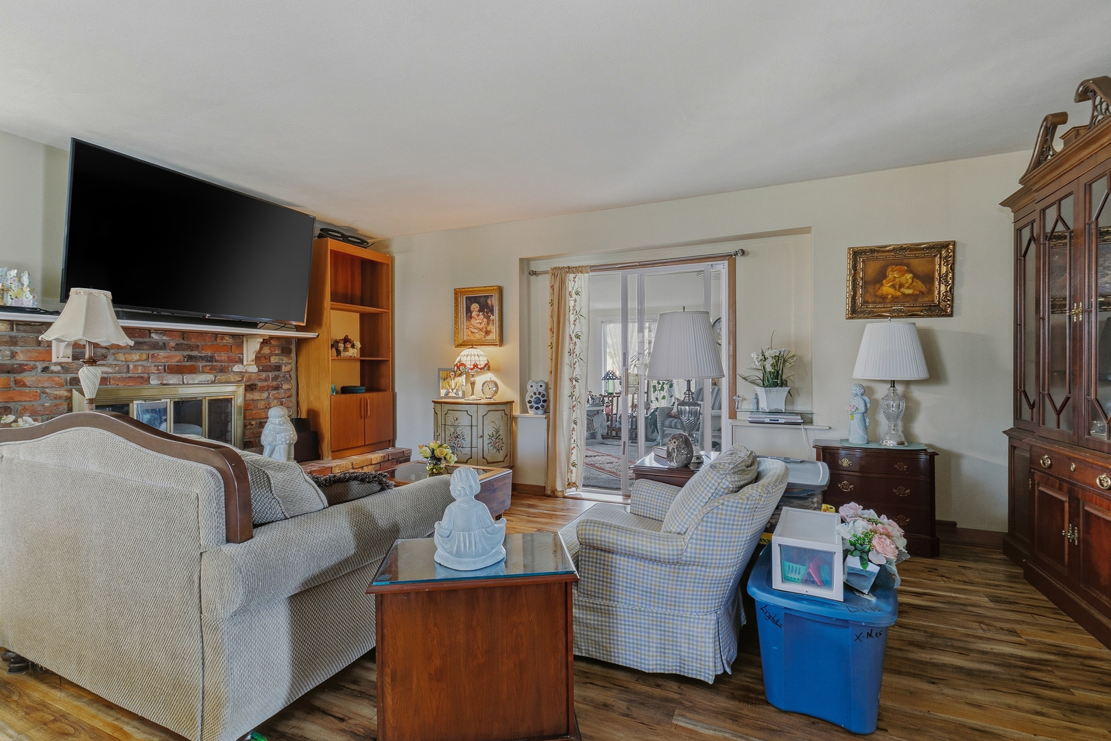 2417 Hickory Grove Road Davenport, IA 52804 - Photo 11 of 39