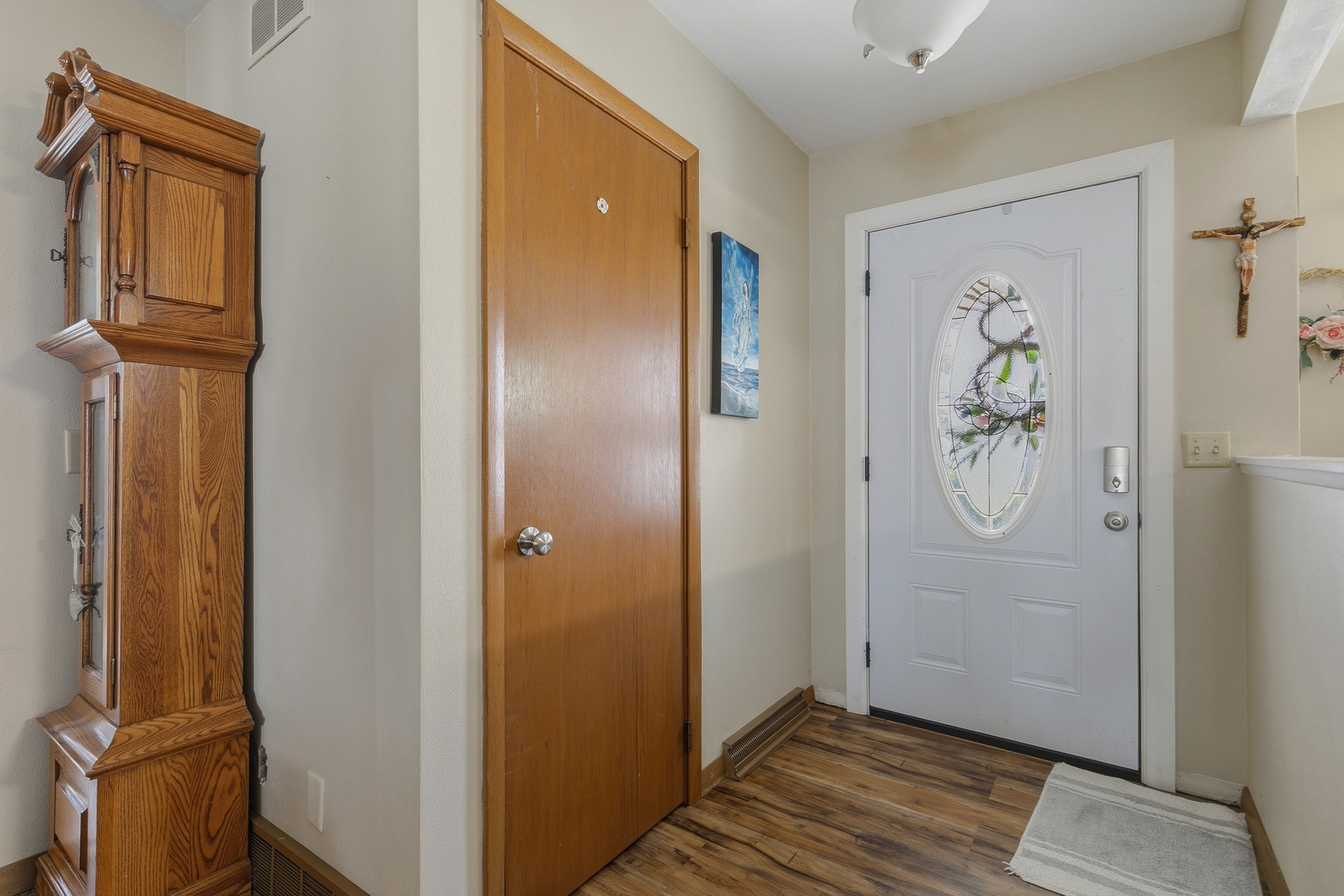 2417 Hickory Grove Road Davenport, IA 52804 - Photo 15 of 39