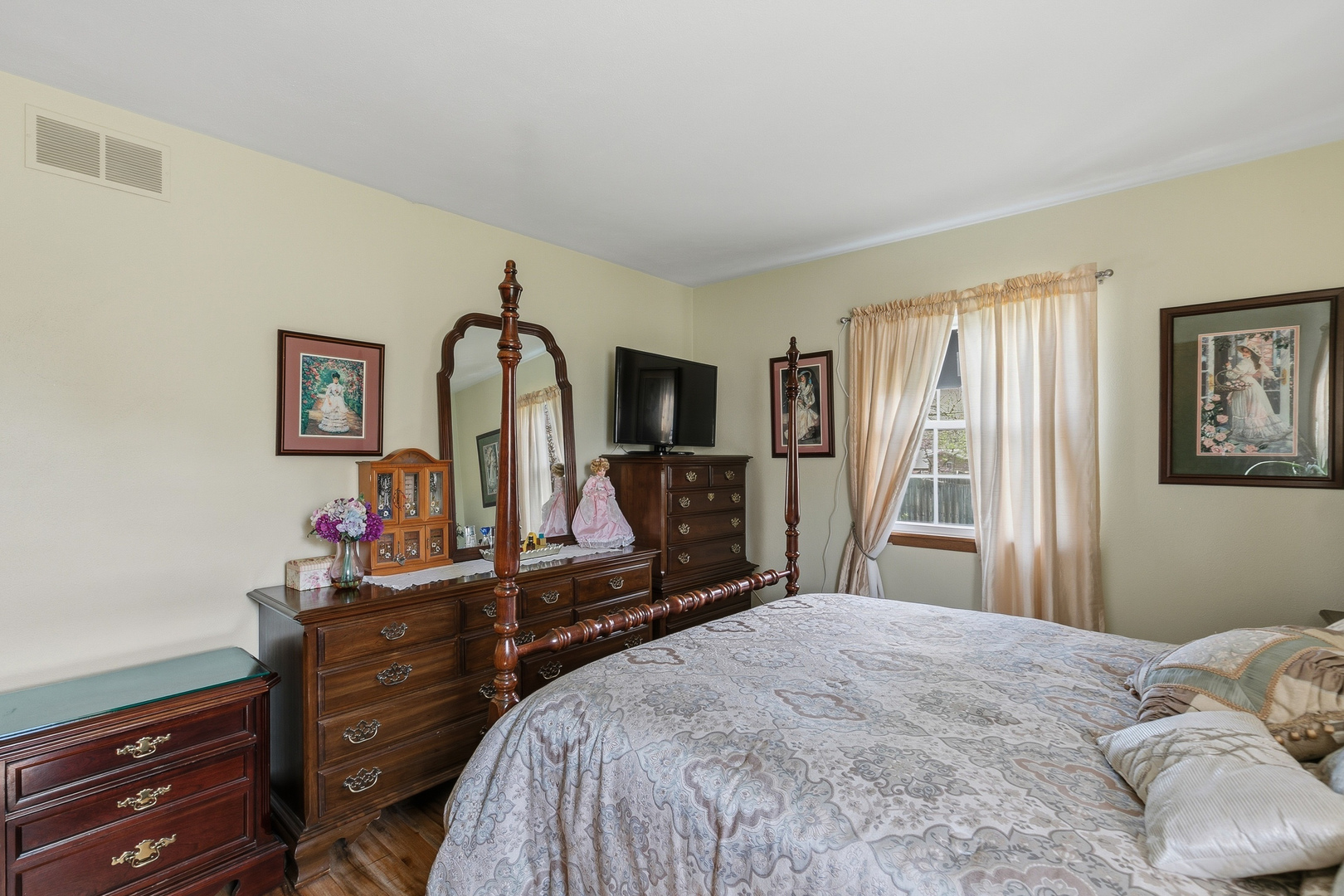 2417 Hickory Grove Road Davenport, IA 52804 - Photo 27 of 39