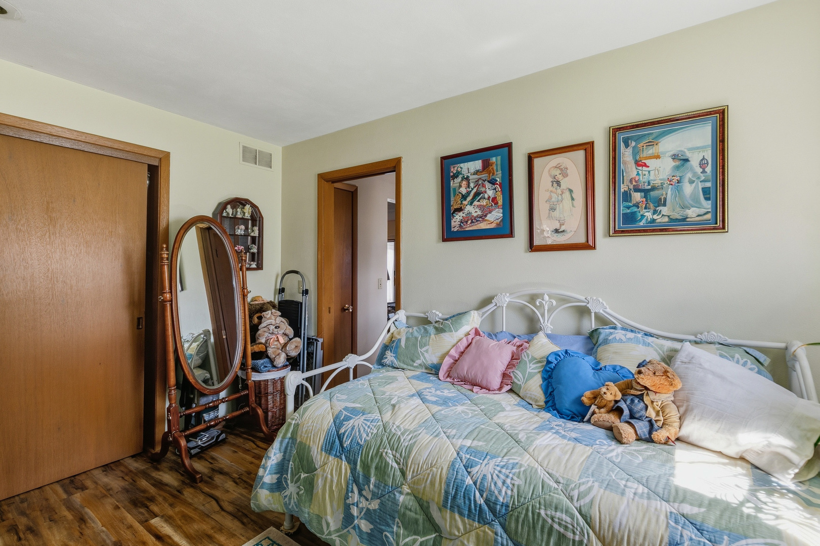 2417 Hickory Grove Road Davenport, IA 52804 - Photo 30 of 39