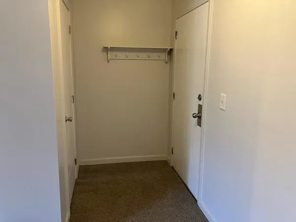 $2,000 | 315 Elmwood Drive, Unit 315, Hudson, NH 03051