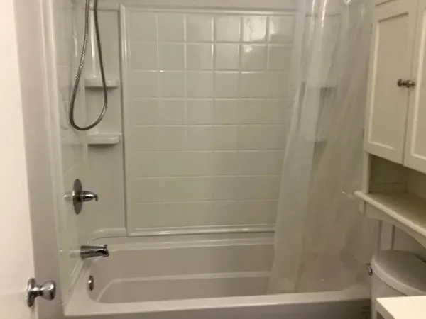 $2,000 | 315 Elmwood Drive, Unit 315, Hudson, NH 03051