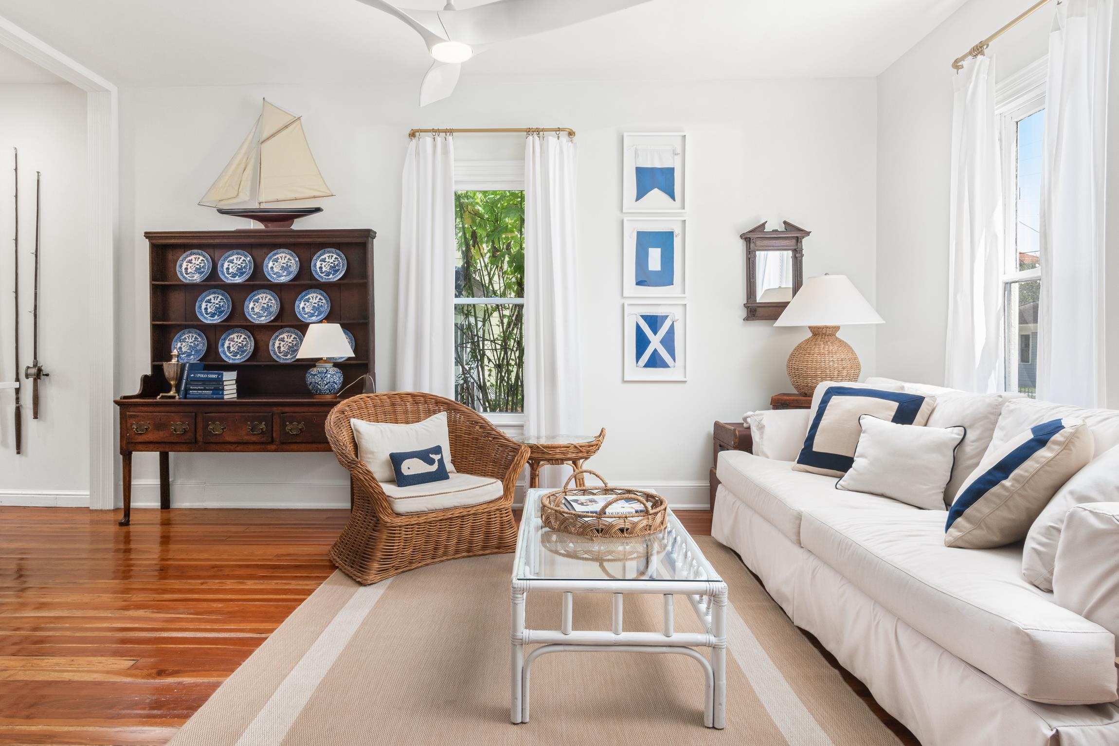 8 Sevilla Street St. Augustine, FL 32084 - Photo 18 of 73 a living room with furniture a rug and a table