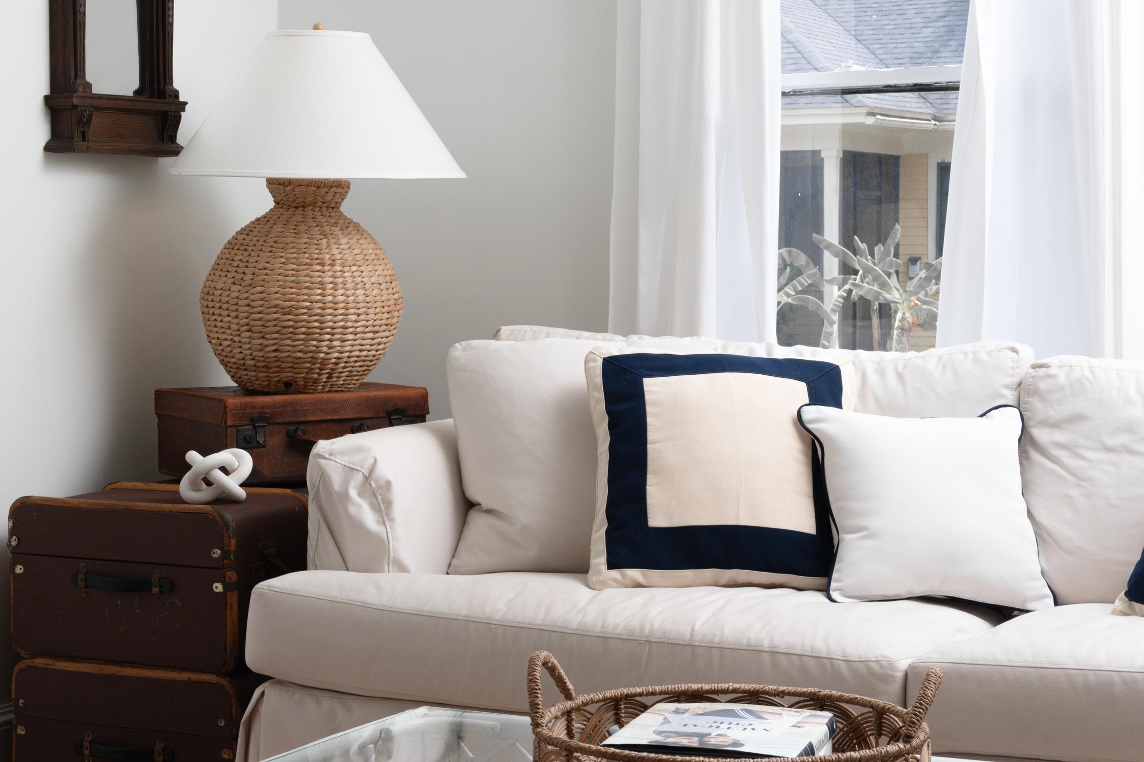 8 Sevilla Street St. Augustine, FL 32084 - Photo 42 of 73 a living room with furniture and a lamp