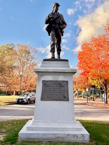 $340,480 | 21 Clover Lane, Unit 306, Westbrook, ME 04092