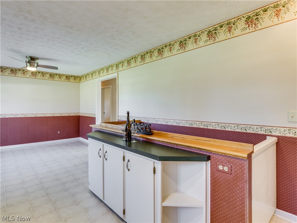 3843 Rolling Ridge Road Northeast Canton, OH 44721 - Photo 10 of 26 Gallery Image 10