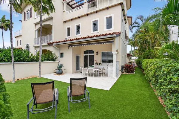 $2,700,000 | 1942 Northeast 6th Street, Unit C, Deerfield Beach, FL 33441