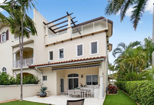 $2,700,000 | 1942 Northeast 6th Street, Unit C, Deerfield Beach, FL 33441
