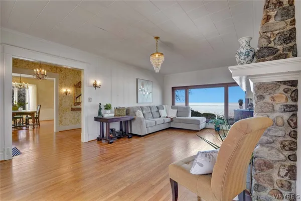 $699,900 | 4998 Lake Shore Road, Hamburg, NY 14075