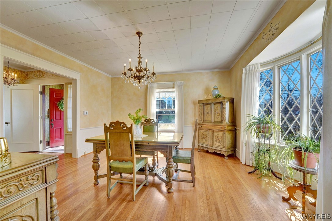 4998 Lake Shore Road Hamburg, NY 14075 - Photo 21 of 44 FORMAL DINING AREA