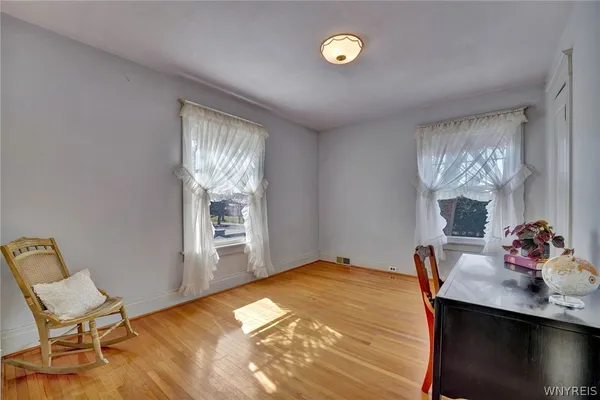 $699,900 | 4998 Lake Shore Road, Hamburg, NY 14075