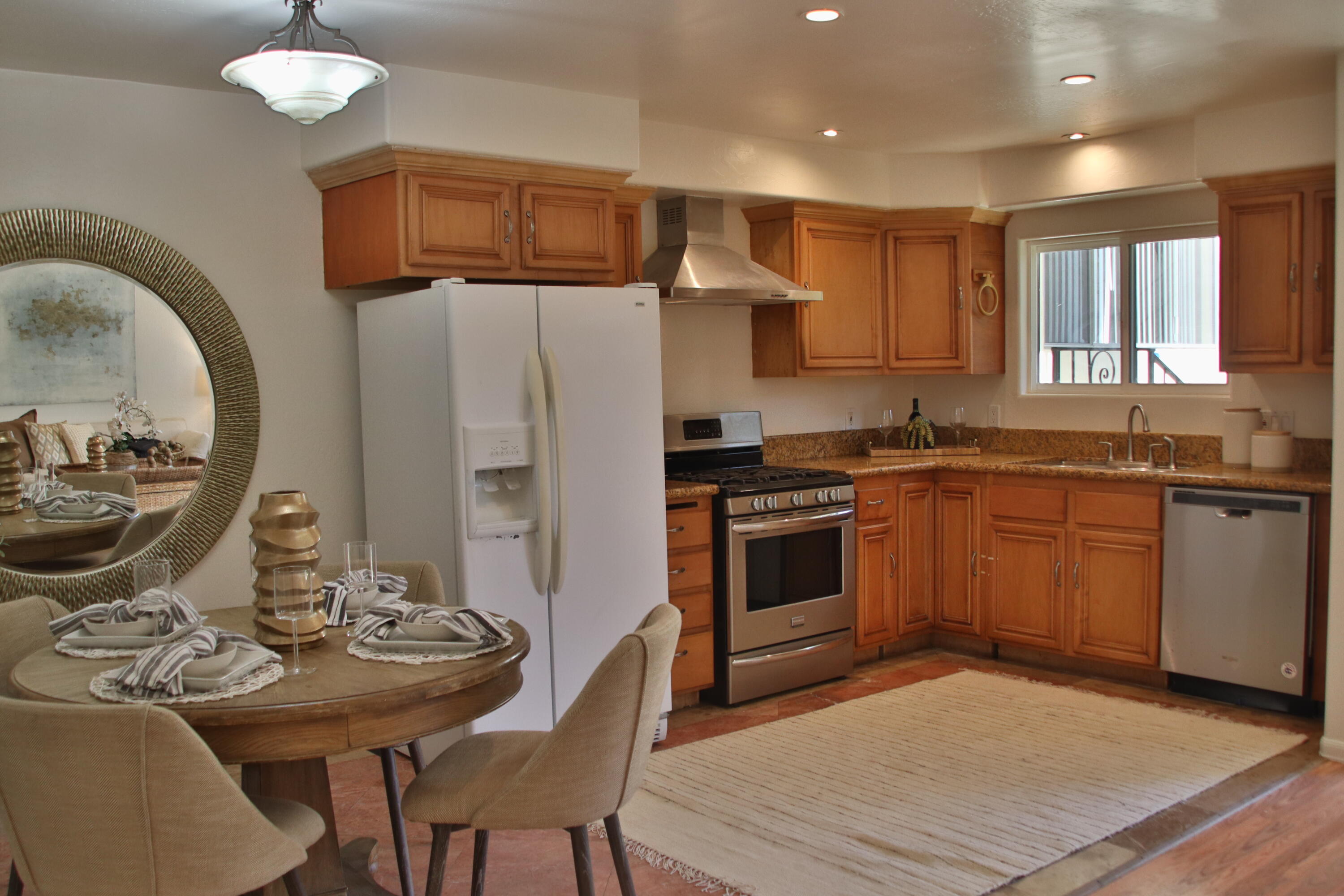 7560 Cathedral Oaks Road, Unit 3 Santa Barbara, CA 93117 - Photo 12 of 40 Kitchen