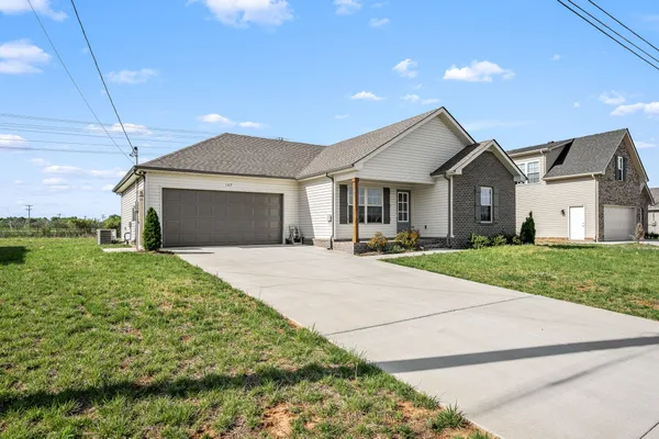 $1,899 | 107 Meadowbrook, Shelbyville, TN 37160