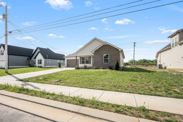 $1,899 | 107 Meadowbrook, Shelbyville, TN 37160