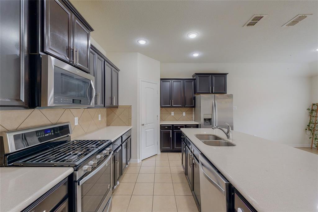 8100 Horseman Road Fort Worth, TX 76131 - Photo 16 of 35