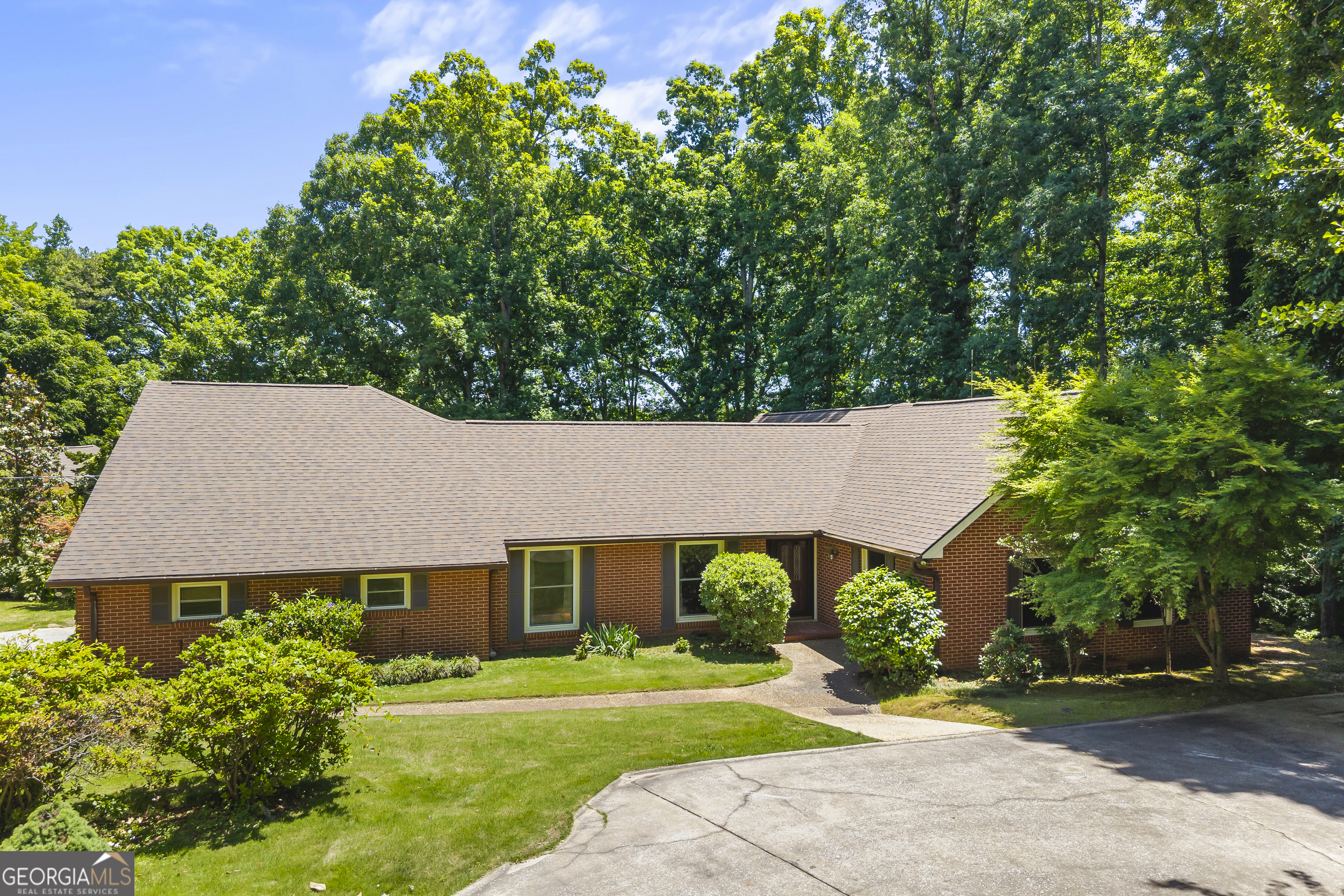 511 Rhodes Drive Elberton, GA 30635 - Photo 4 of 90