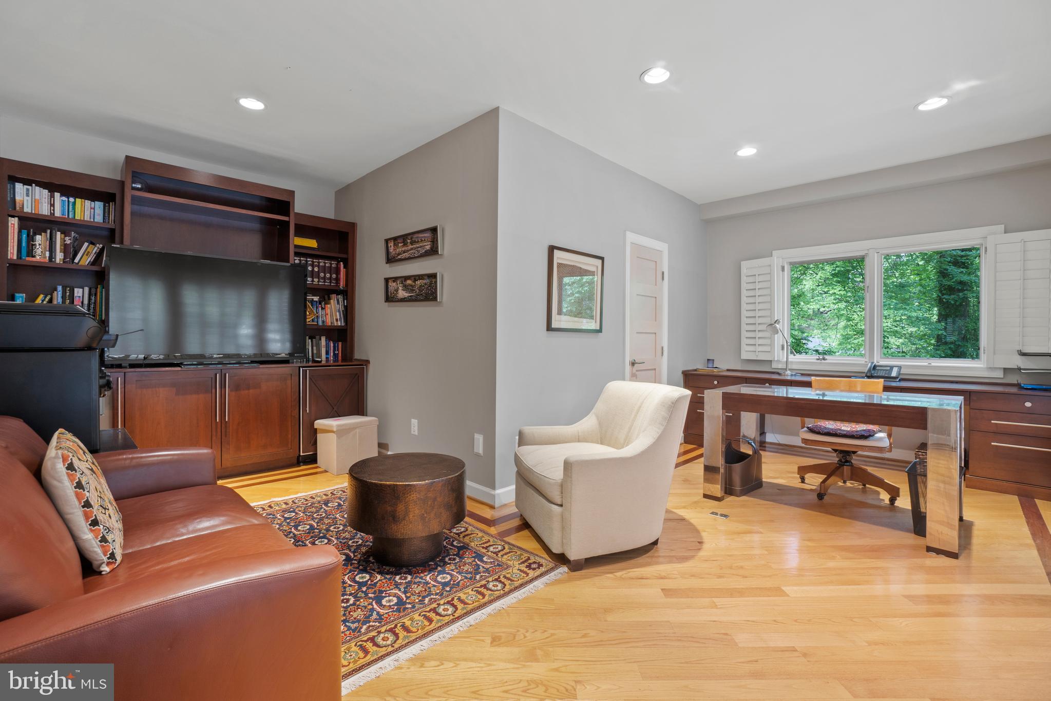 1348 Windy Hill Road McLean, VA 22102 - Photo 30 of 66 Home Office/Library w Custom Made Cabinetry