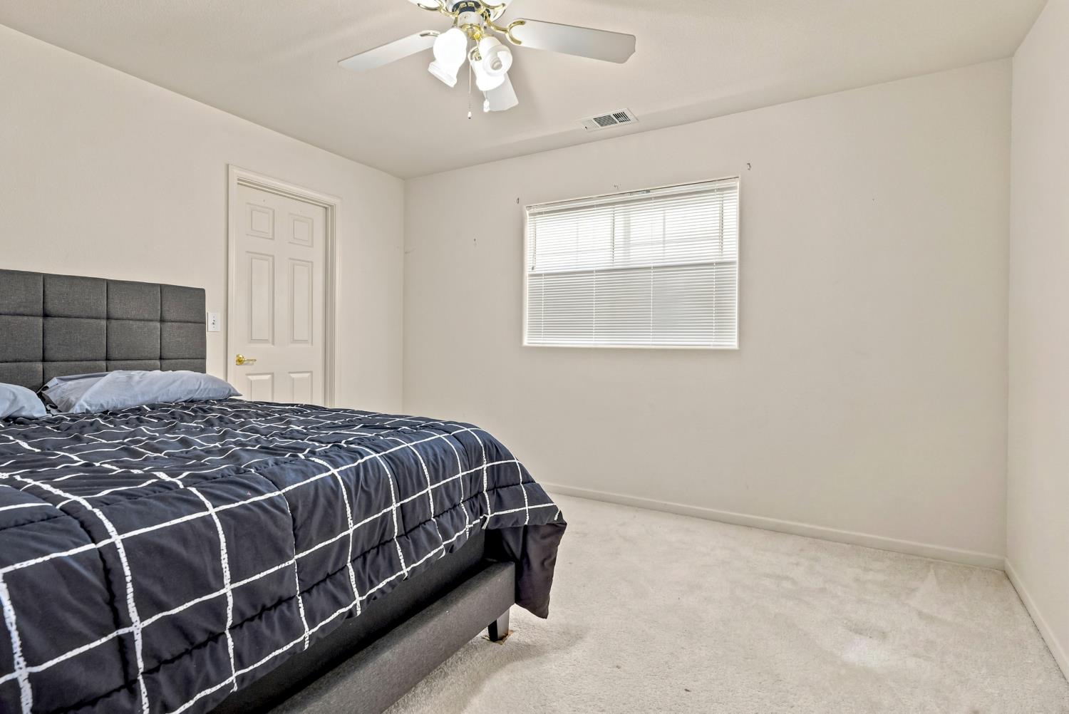 1860 Riverside Way Los Banos, CA 93635 - Photo 24 of 26