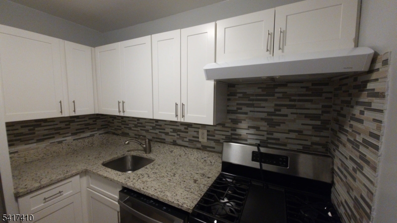 25 River Road, Unit A18 Nutley, NJ 07110 - Photo 6 of 9