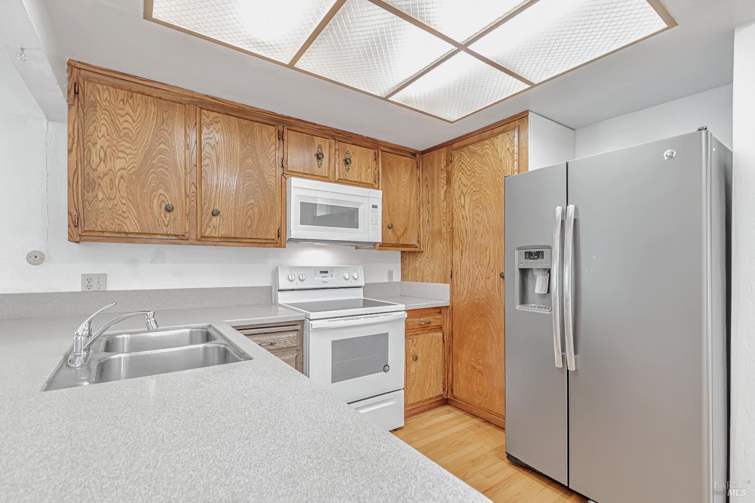 2429 Woodstock Court Santa Rosa, CA 95409 - Photo 15 of 38