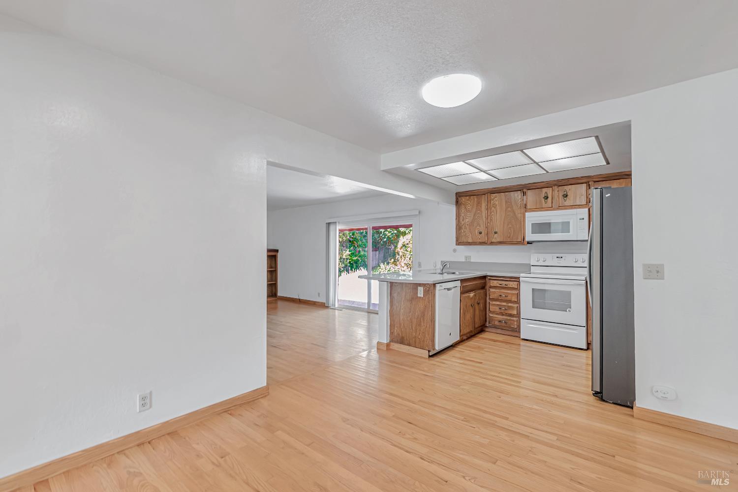 2429 Woodstock Court Santa Rosa, CA 95409 - Photo 18 of 38