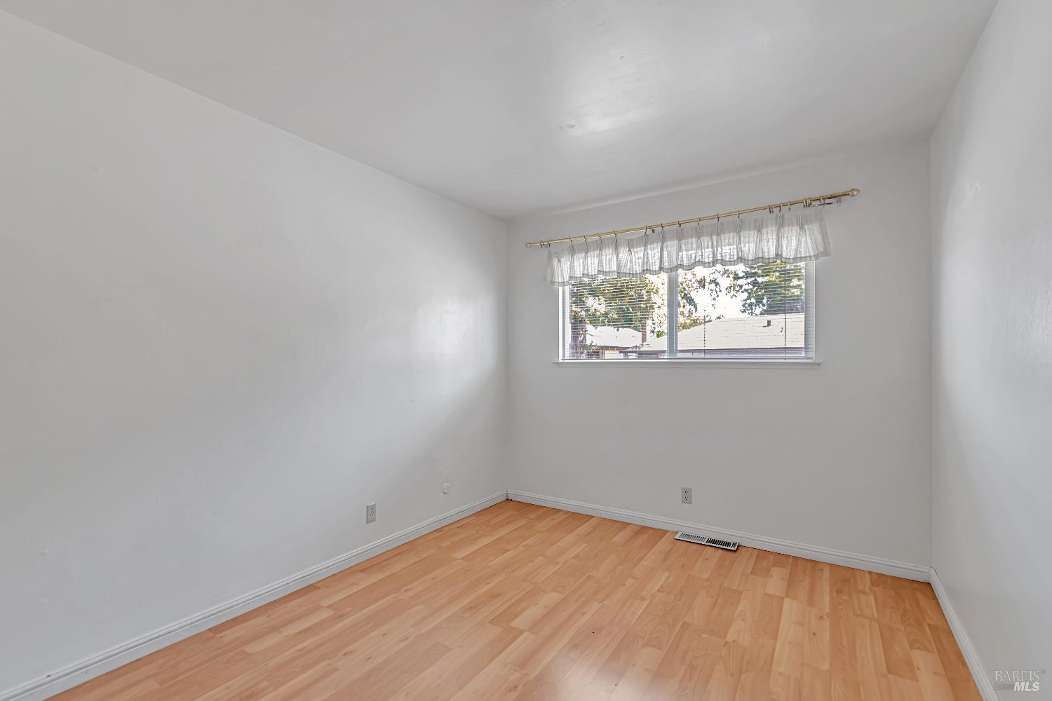 2429 Woodstock Court Santa Rosa, CA 95409 - Photo 25 of 38