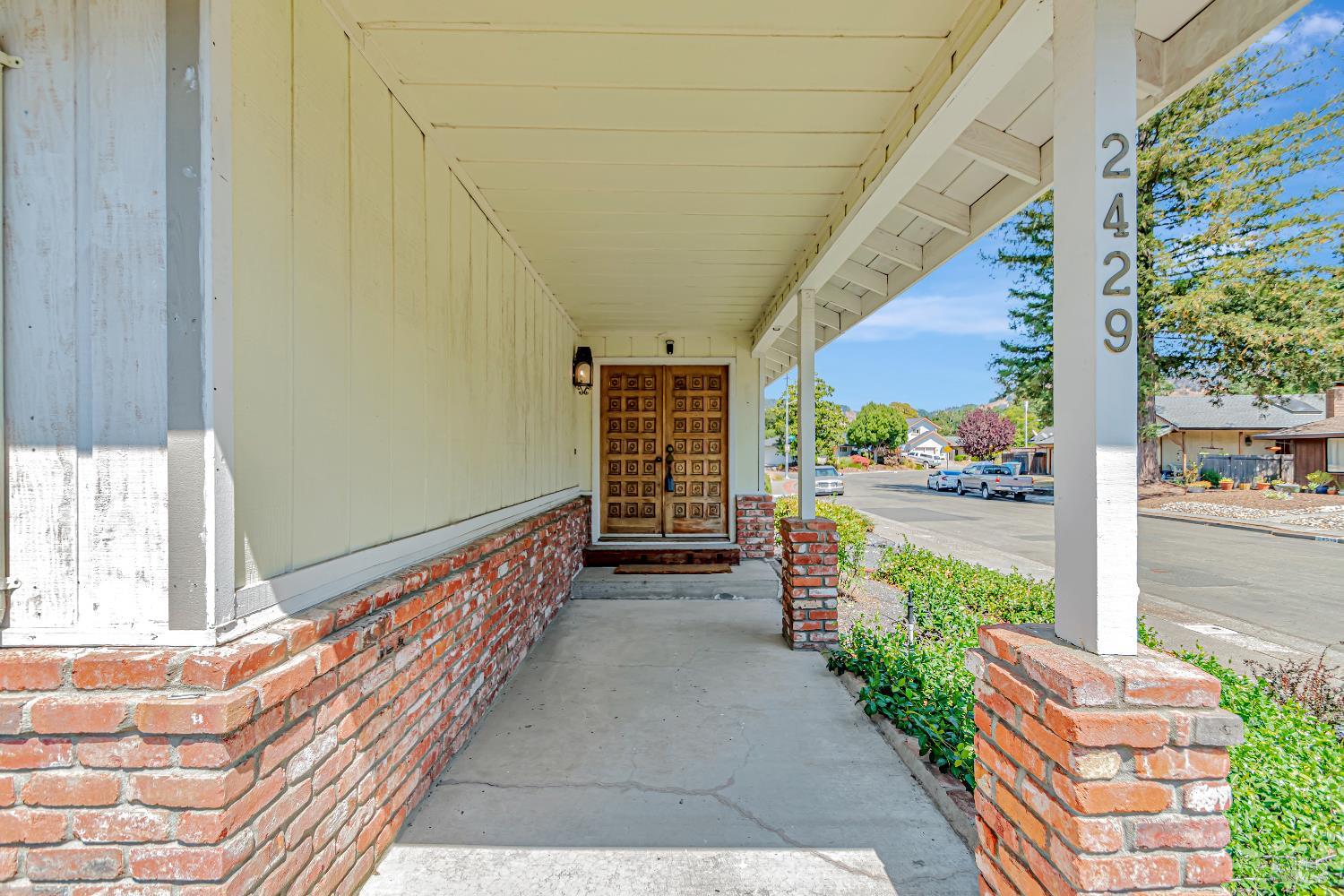 2429 Woodstock Court Santa Rosa, CA 95409 - Photo 6 of 38