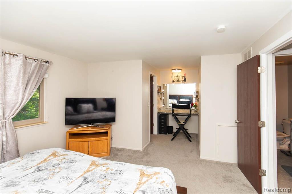 3912 Old Creek Road Troy, MI 48084 - Photo 28 of 38 Gallery Image 28