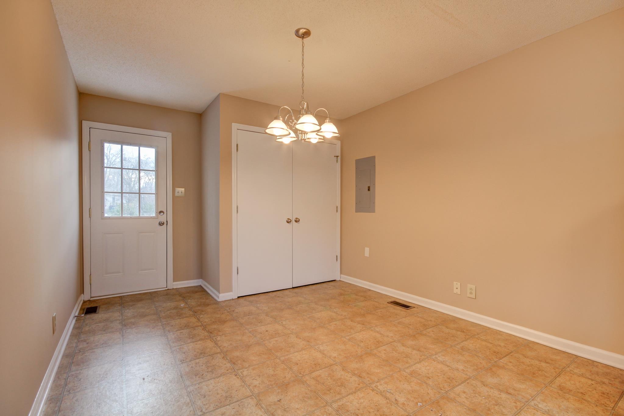 435 Carter Road Clarksville, TN 37042 - Photo 12 of 21 Gallery Image 12