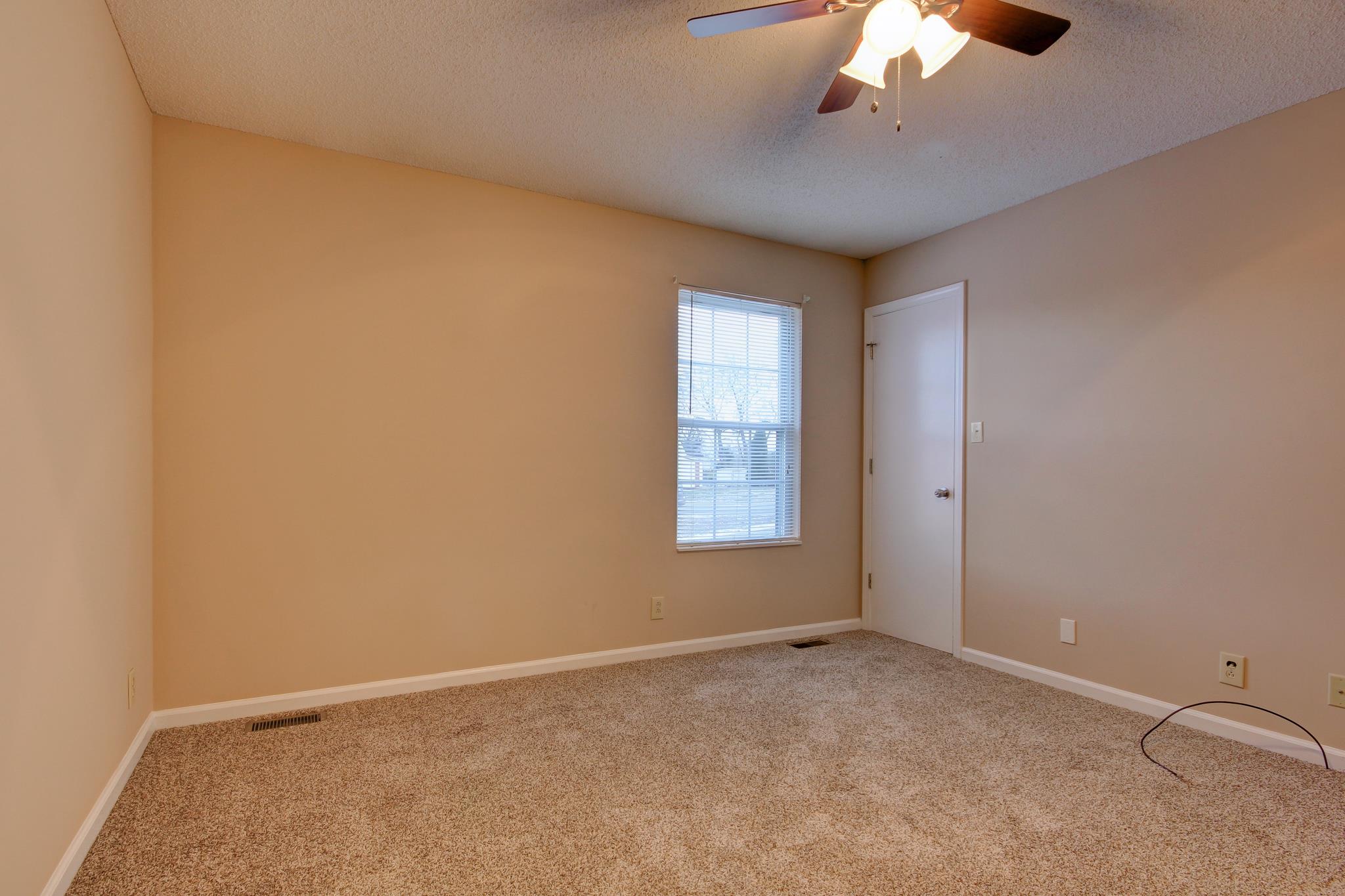 435 Carter Road Clarksville, TN 37042 - Photo 14 of 21 Gallery Image 14