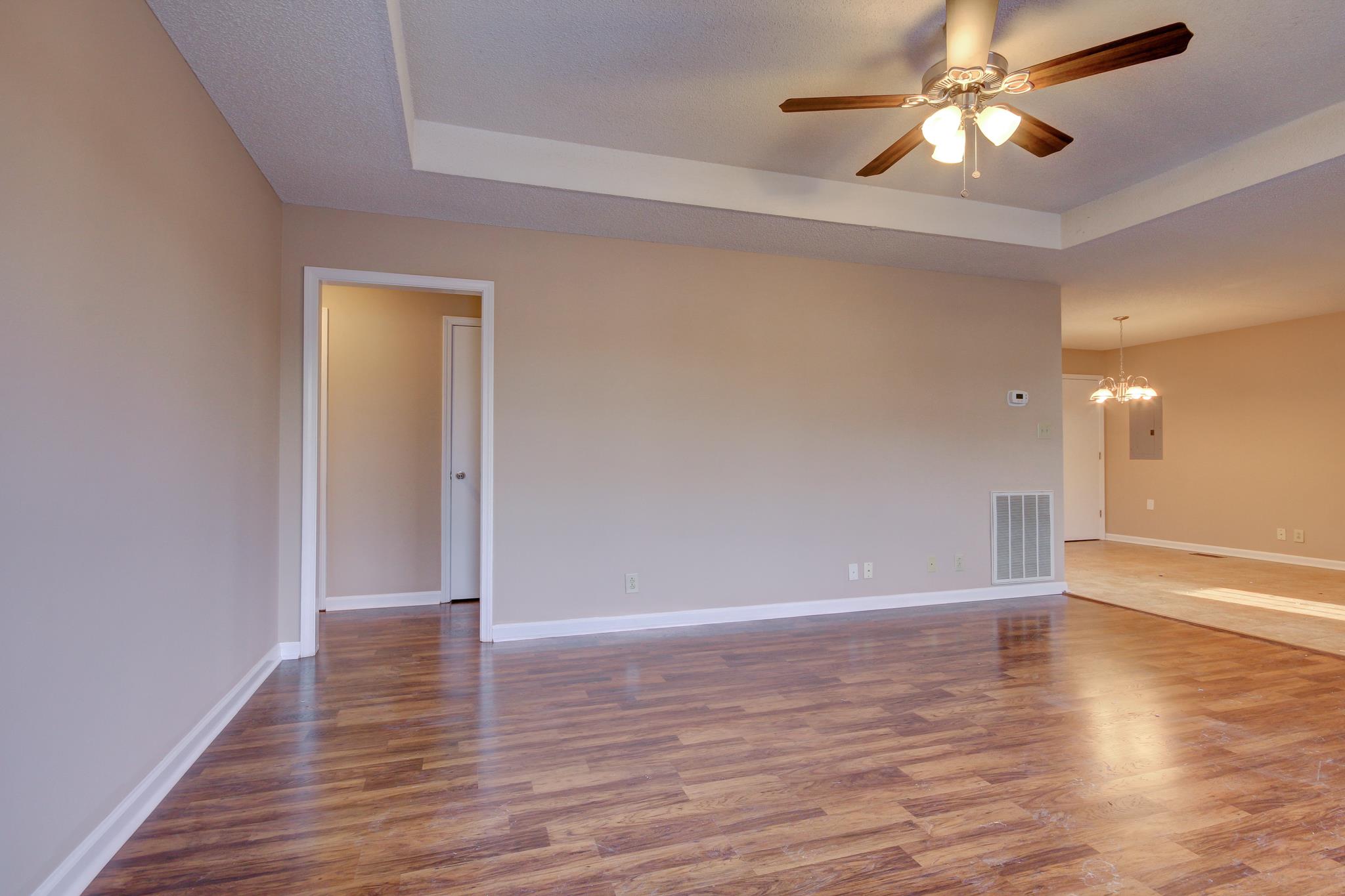435 Carter Road Clarksville, TN 37042 - Photo 5 of 21 Gallery Image 5