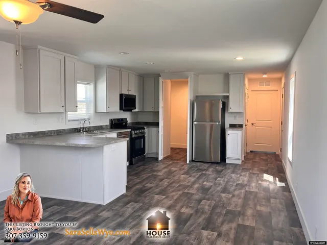 $95,000 | 401 South Russell Avenue, Douglas, WY 82633