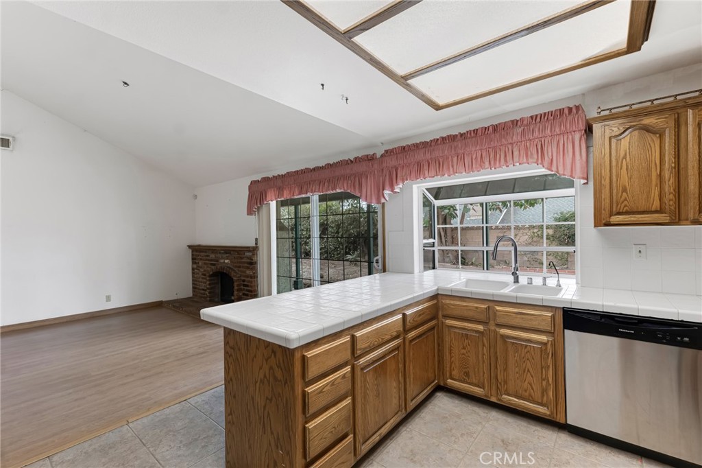 2125 Ecroyd Avenue Simi Valley, CA 93063 - Photo 15 of 23