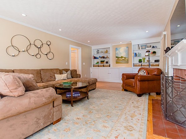 190 Edge Hill Road Milton, MA 02186 - Photo 2 of 18 Gallery Image 2
