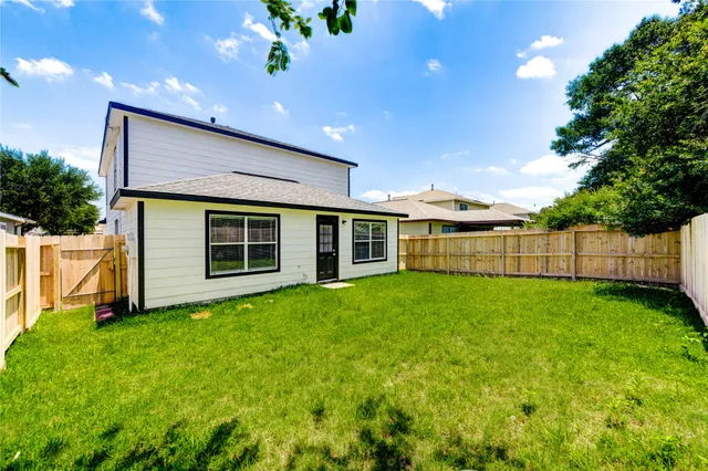 $2,400 | 1810 Adobe Stone Drive, Humble, TX 77396