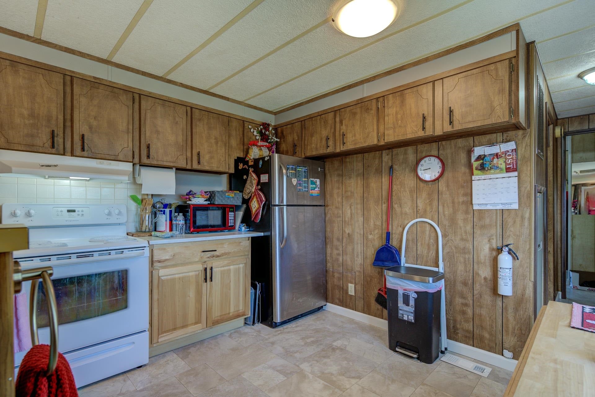 8236 Modoc Road Montague, CA 96064 - Photo 17 of 32 Gallery Image 17