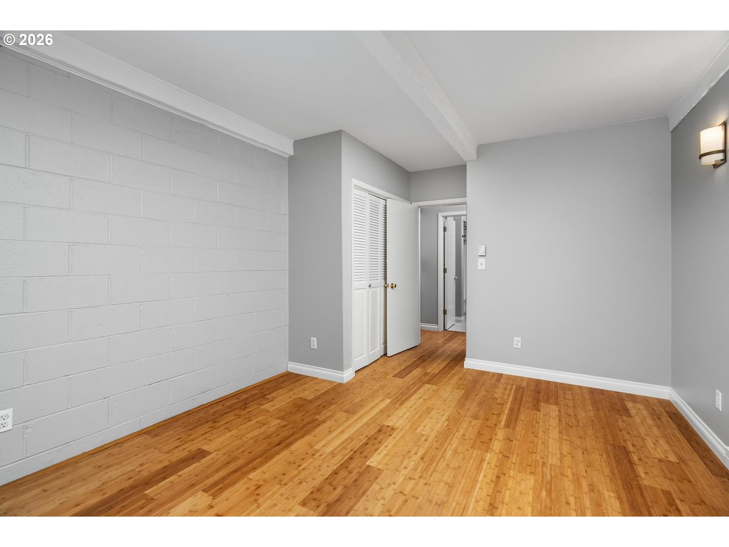 4460 Southwest Scholls Ferry Road, Unit 8 Portland, OR 97225 - Photo 20 of 31 a view of an empty room