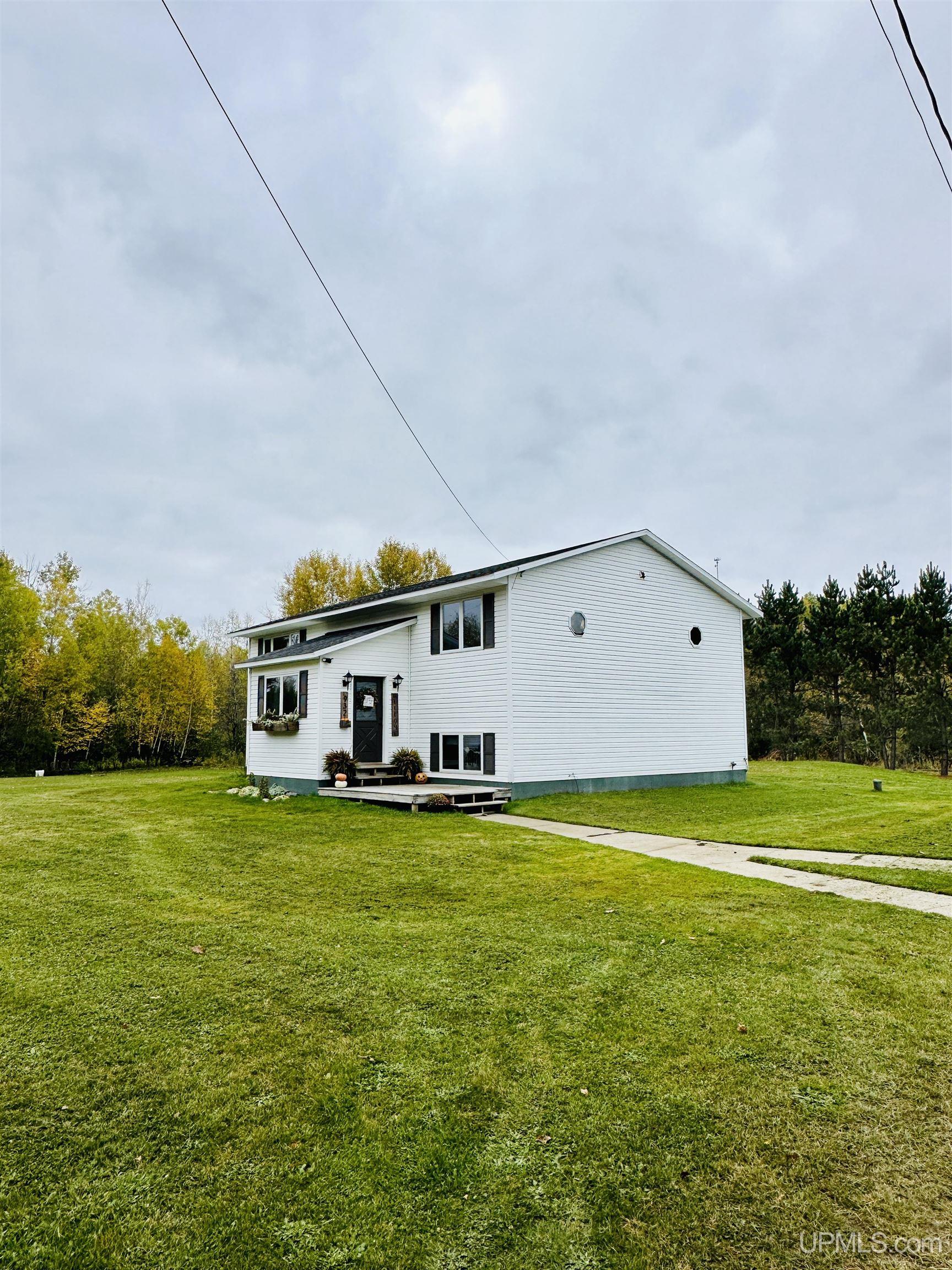 932 Co Road Champion, MI 49814 - Photo 31 of 37