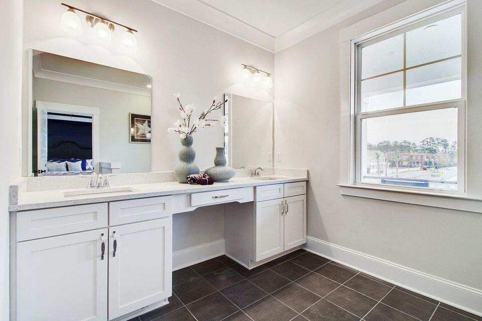121 Petrell Road Summerville, SC 29483 - Photo 22 of 32 Owner's Bath
