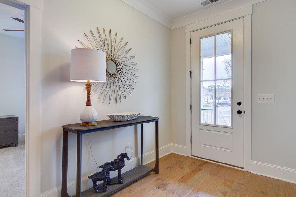 121 Petrell Road Summerville, SC 29483 - Photo 3 of 32 Sprucewood foyer