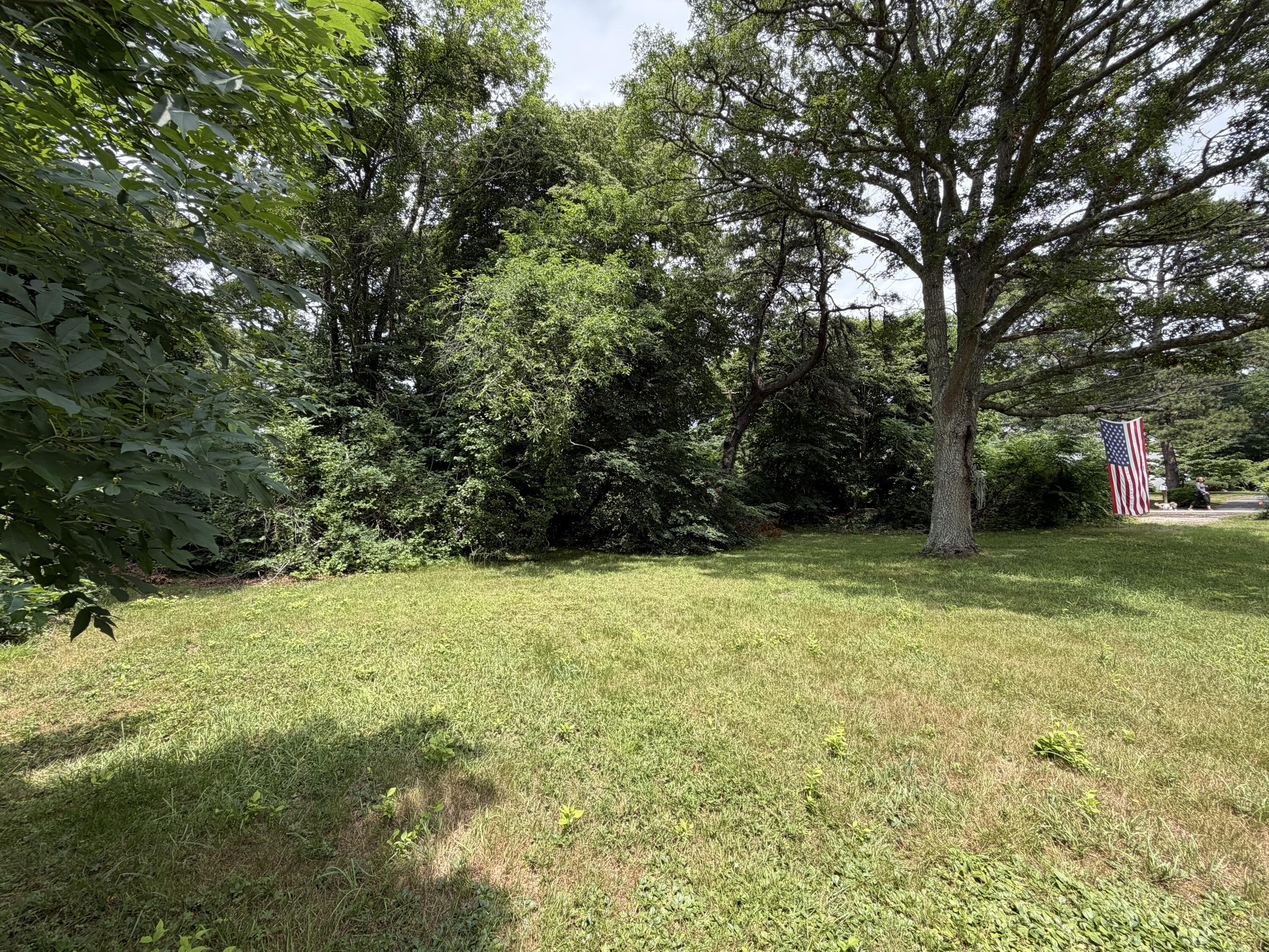 21 Tobey Way Hyannis, MA 02601 - Photo 3 of 10 IMG_2157