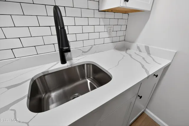 $369,800 | 901 Bedford Road, Schenectady, NY 12308