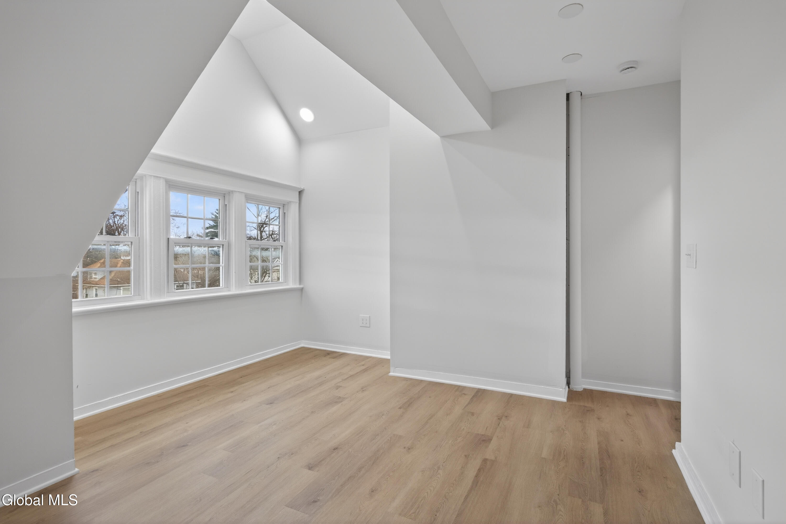 901 Bedford Road Schenectady, NY 12308 - Photo 49 of 52 1 (50)