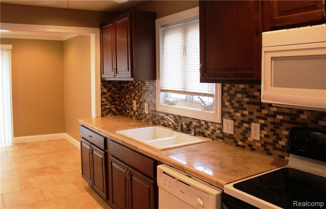 Kitchen.2