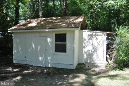 4709 Roundhill Road Ellicott City, MD 21043 - Photo 4 of 11 Exterior (General)