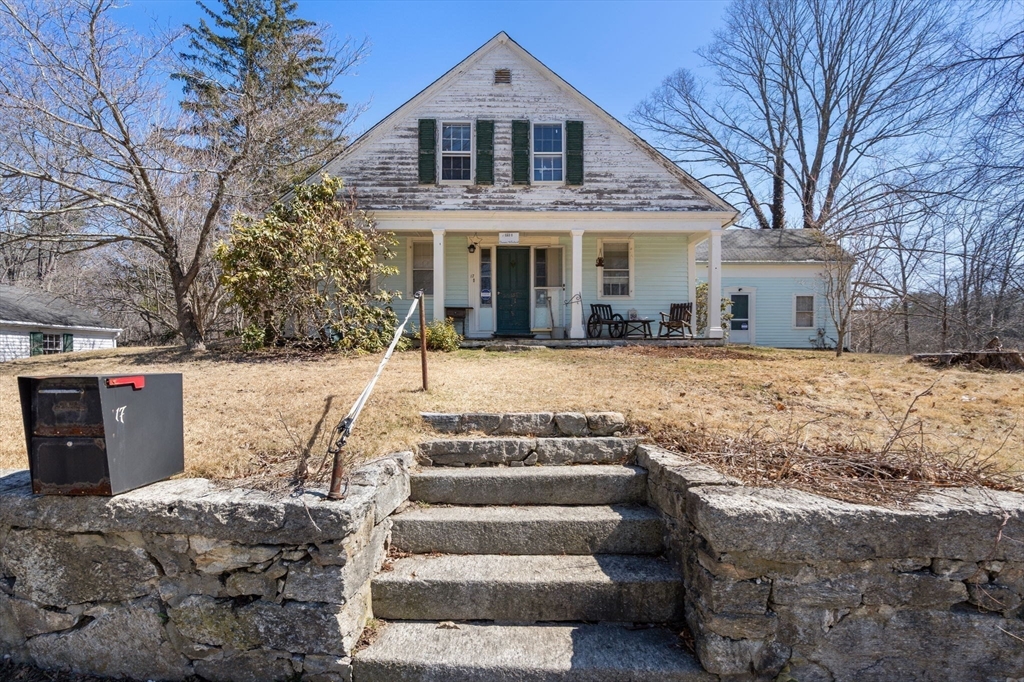 17 North Main Street Upton, MA 01568 - Photo 3 of 16
