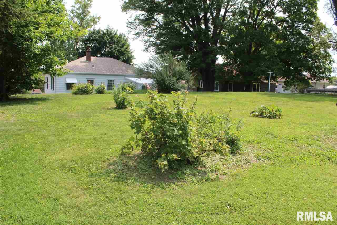 734 South Cody Road Le Claire, IA 52753 - Photo 15 of 19 Gallery Image 15