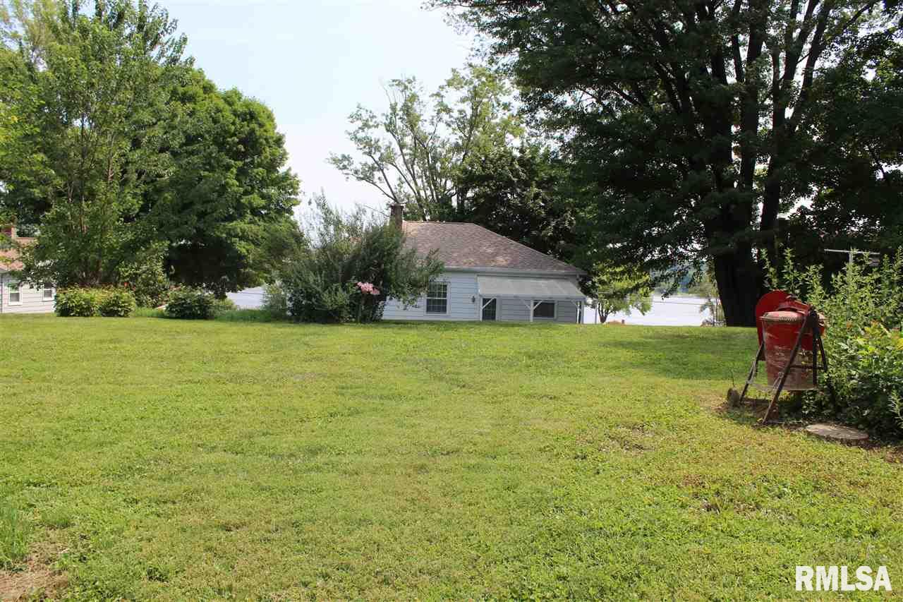 734 South Cody Road Le Claire, IA 52753 - Photo 19 of 19 Gallery Image 19