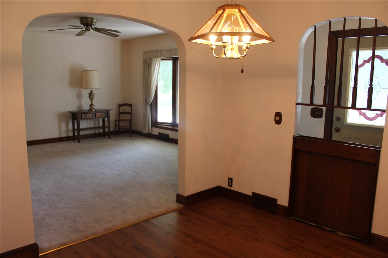 734 South Cody Road Le Claire, IA 52753 - Photo 7 of 19 Gallery Image 7