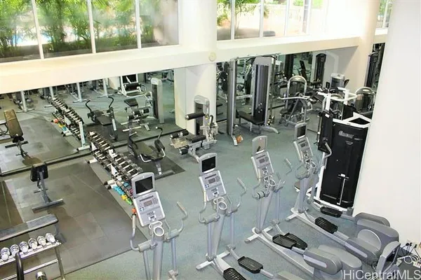 $3,050 | 1212 Nuuanu Avenue, Unit 1501, Honolulu, HI 96817